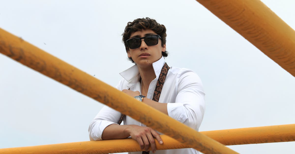 découvrez notre sélection d’accessoires bdsm : menottes, fouets, masques, colliers et plus encore pour explorer vos fantasmes en toute sécurité. idéal pour les débutants comme les initiés.