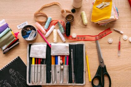 découvrez notre kit bdsm complet pour explorer vos fantasmes en toute sécurité : accessoires, jeux et plaisir adaptés à tous les niveaux. expédition discrète et qualité garantie.
