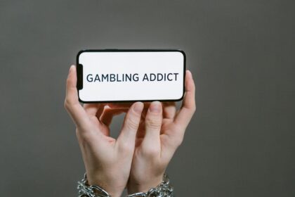 découvrez tout ce qu’il faut savoir sur le bondage : techniques de base, sécurité, conseils pratiques et importance du consentement pour une expérience respectueuse et sécurisée.