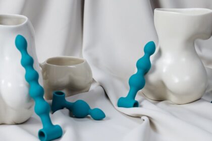 découvrez notre sélection de dildos conçus pour satisfaire tous les désirs. variété de formes, tailles et matières pour une expérience intime personnalisée et sécurisée. livraison discrète et conseils d’experts inclus.