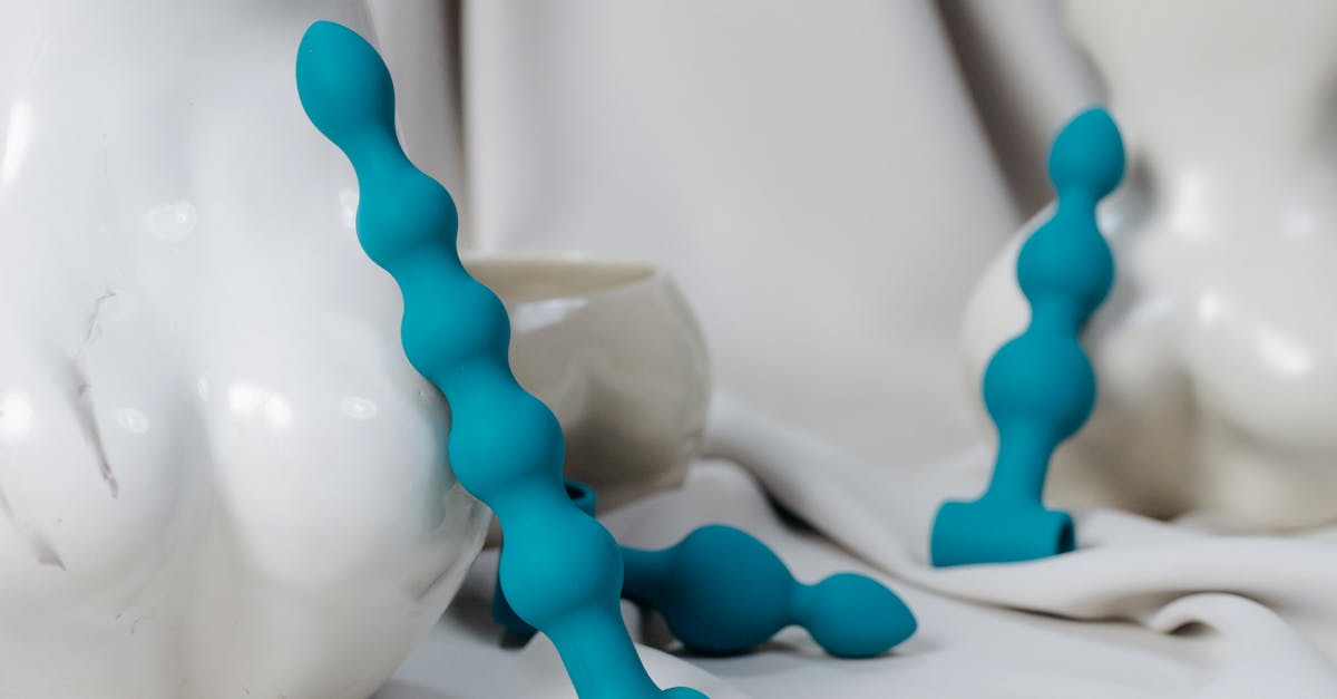 découvrez notre sélection de dildos variés, pour tous les goûts et toutes les envies. choisissez des produits sûrs, discrets et de qualité pour pimenter votre plaisir en toute confiance.