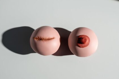 découvrez les nipple clamps, des pinces pour tétons conçues pour intensifier le plaisir et explorer de nouvelles sensations lors de vos jeux intimes. accessoire idéal pour pimenter votre vie amoureuse en toute sécurité.