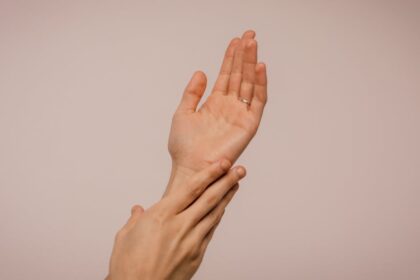 découvrez le penis ring, un accessoire intime conçu pour intensifier le plaisir, prolonger l'érection et booster votre vie sexuelle. conseils d'utilisation, bienfaits et précautions.