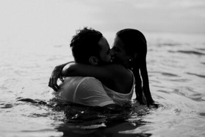 découvrez notre sensual combo, une sélection irrésistible d’articles pour éveiller vos sens, explorer de nouveaux plaisirs et vivre des moments intimes exceptionnels. parfait pour pimenter vos soirées en couple ou en solo !